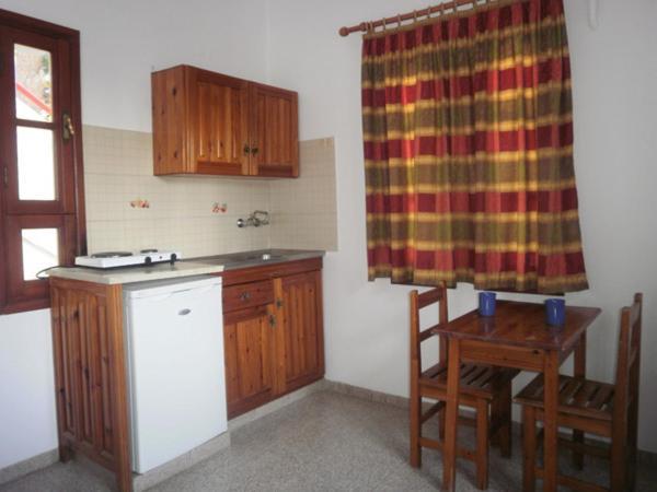 Aparthotel Pefkos Filoxenia Pefki Pokoj fotografie