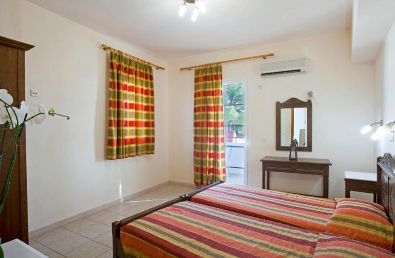 Aparthotel Pefkos Filoxenia Pefki Pokoj fotografie